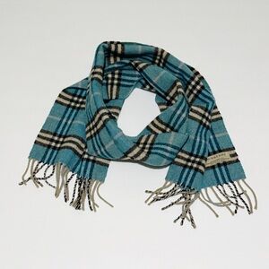 Burberry 100% Wool Scarf